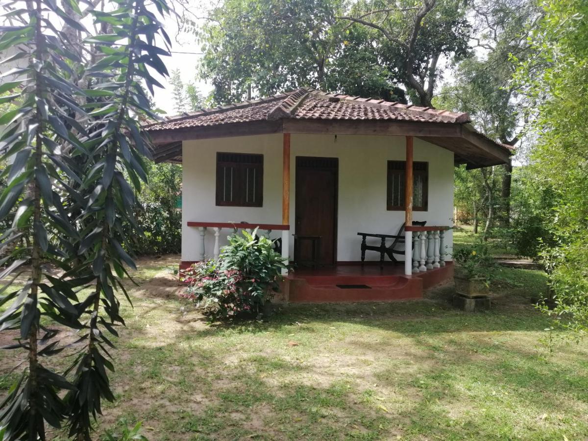 Calm Garden Cabanas Tangalle Bagian luar foto